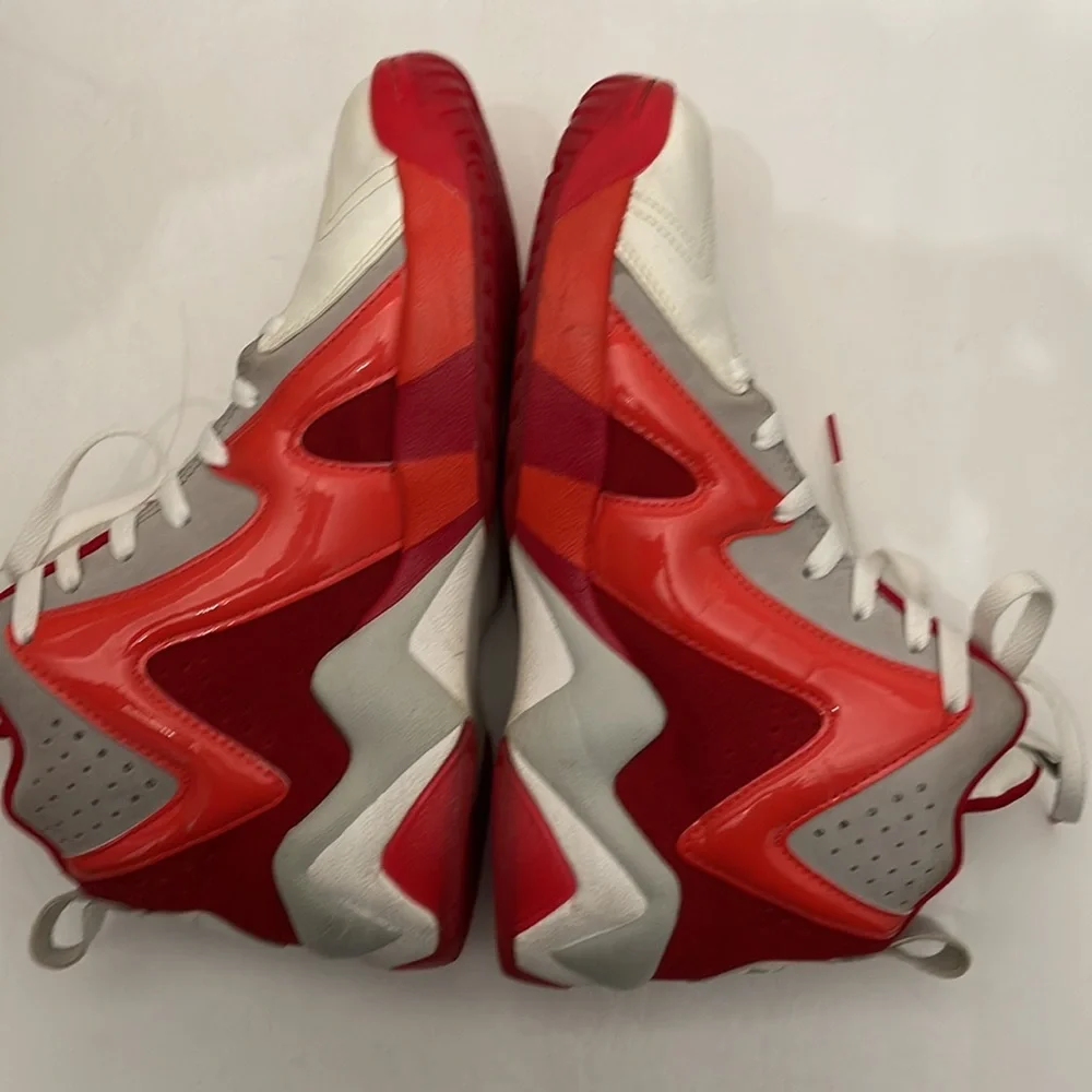 REEBOK KAMIKAZE 2 MID GHOST OF CHRISTMAS PAST WHITE/RED SNEAKERS MENS SIZE 8.5